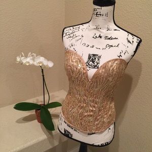 Yellow-gold sequence CORSET TOP. Size 34
